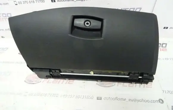 BMW 5 E60 E61 Glove box
