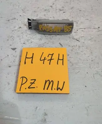 Volkswagen PASSAT B5 Other interior light 3B0947113