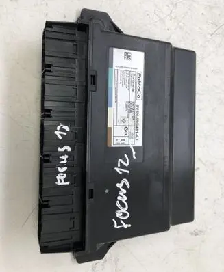 Ford Focus Comfort/convenience module AV6N19G481AJ