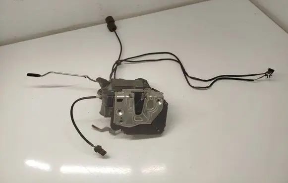 Mercedes-Benz CLS C219 Front door lock