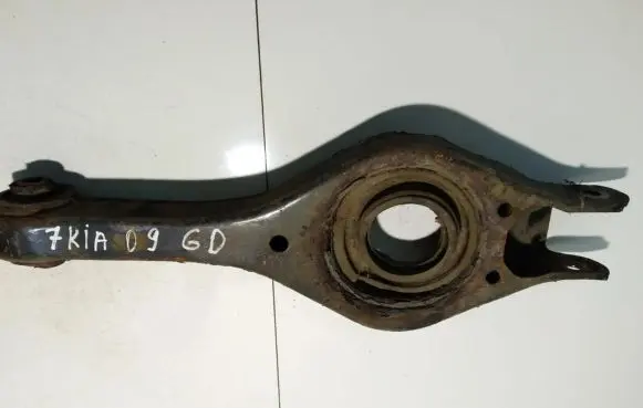 KIA Ceed Rear upper control arm/wishbone