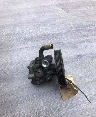 Suzuki Baleno EG Power steering pump