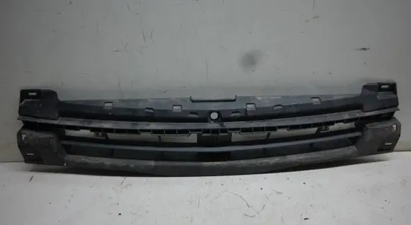 Front bumper mounting bracket