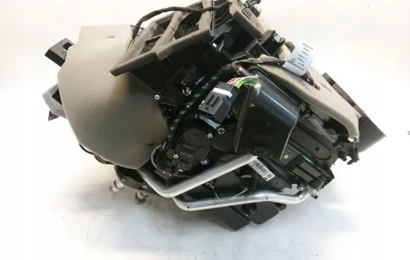 Peugeot 408 P54 Interior heater climate box assembly 9833951780