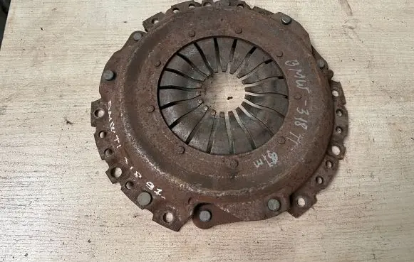 BMW 3 E30 Pressure plate 