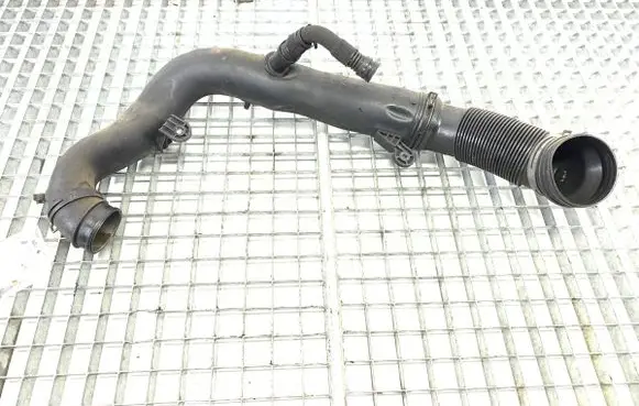 Volkswagen Touran I Air intake hose/pipe 1K0129654K