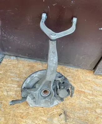 Volvo XC90 Front wheel hub spindle knuckle KN051