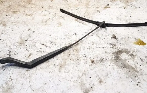 Ford Galaxy Front wiper blade arm