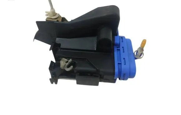 Audi A4 S4 B5 8D Rear door lock 8D0839015A