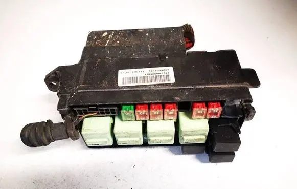 Mini One - Cooper R50 - 53 Fuse box set 690660402 6906604-02
