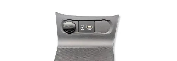 Hyundai i20 (GB IB) USB socket connector H84621C8005