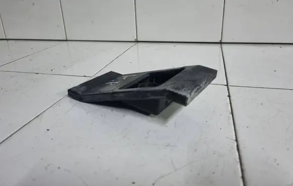 Jaguar XJ X300 Front bumper mounting bracket HNA6453AB