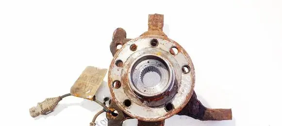 Opel Zafira B Front wheel hub