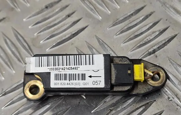 Mercedes-Benz C W203 Airbag deployment crash/impact sensor 0018204426