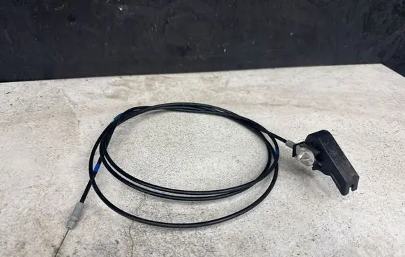 Toyota Auris 150 Fuel cap flap release cable