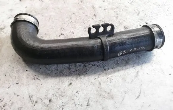 Volkswagen Golf V Intercooler hose/pipe