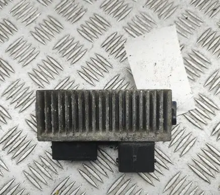 Renault Master III Glow plug pre-heat relay 271206395R