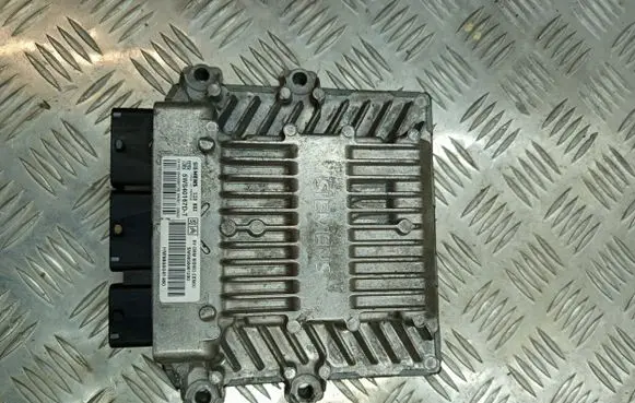 Peugeot 407 Engine control unit/module 5WS40167DT