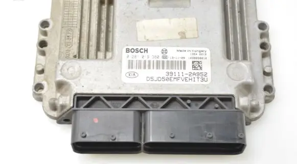KIA Ceed Engine control unit/module 391112A952