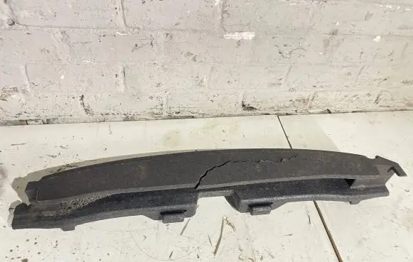 Volkswagen Tiguan Front bumper foam support bar 5N0807248D