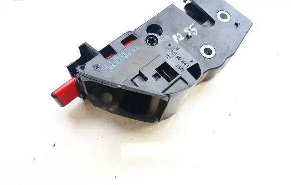 Volkswagen PASSAT B6 Seat back rest lock catch 3c9885682