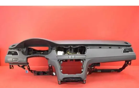 Peugeot 508 RXH Dashboard