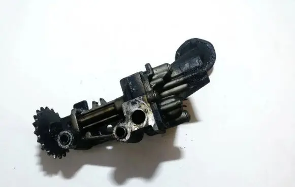 Renault Megane II Oil pump 7700600252