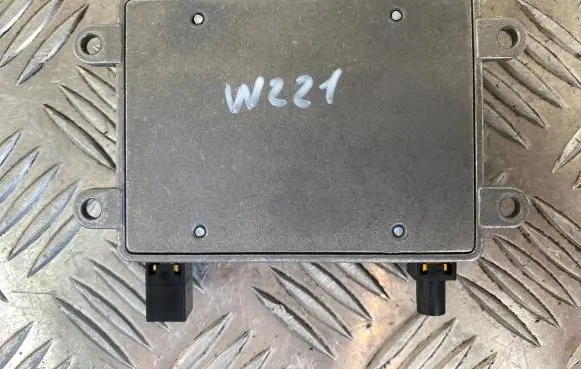 Antenna control unit