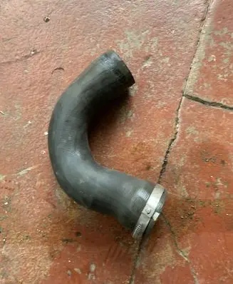 Volkswagen Golf VI Intercooler hose/pipe 1K0145834AT