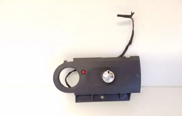 Mitsubishi Colt Wing mirror switch