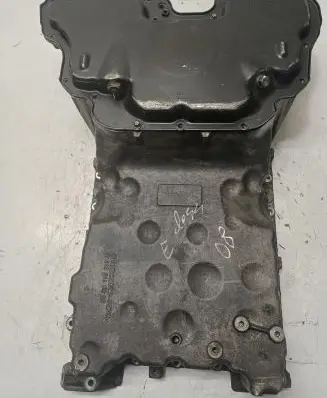 Mercedes-Benz E W211 Oil sump R6420140902 A6420100928