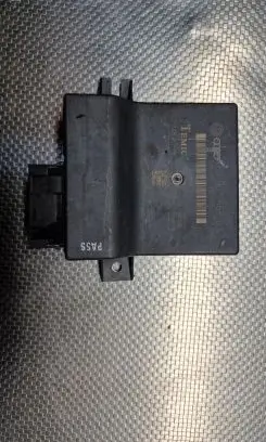 Audi A6 S6 C6 4F Gateway control module 4F0907468B