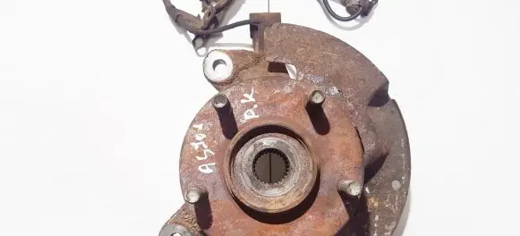 Mazda Premacy Front wheel hub