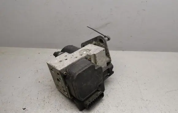Mercedes-Benz A W168 ABS Pump 0265202461 A0044310912
