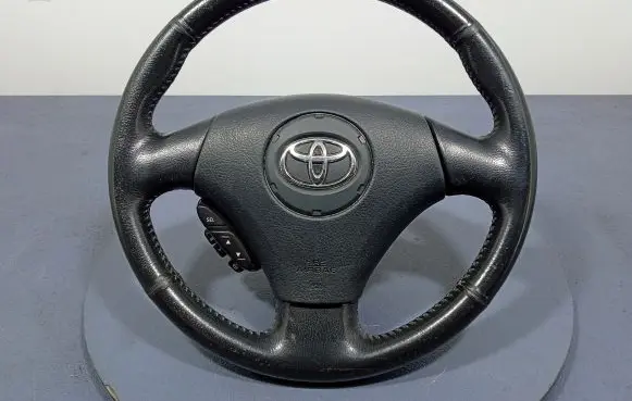 Toyota Corolla Verso E121 Steering wheel