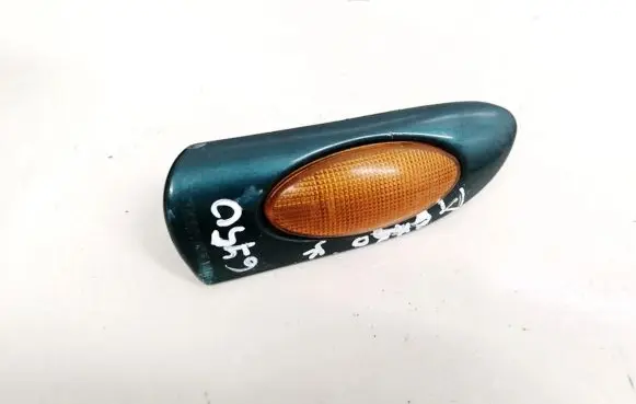 Opel Vectra B Front fender indicator light
