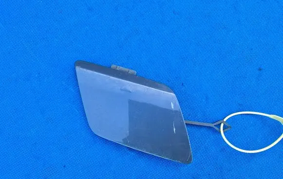 BMW 1 F40 Front tow hook cap/cover 8070931