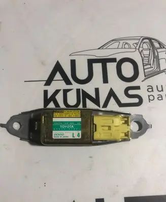 Toyota Prius (XW20) Airbag deployment crash/impact sensor 8983447020 1879000921