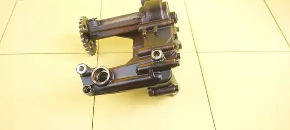 Land Rover Range Rover L322 Oil pump 1439263 9SP39