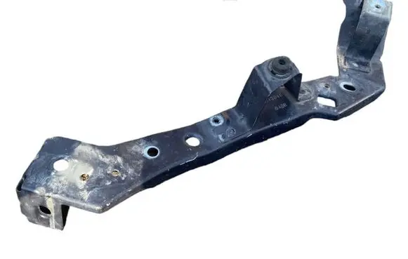 Radiator support slam panel bracket