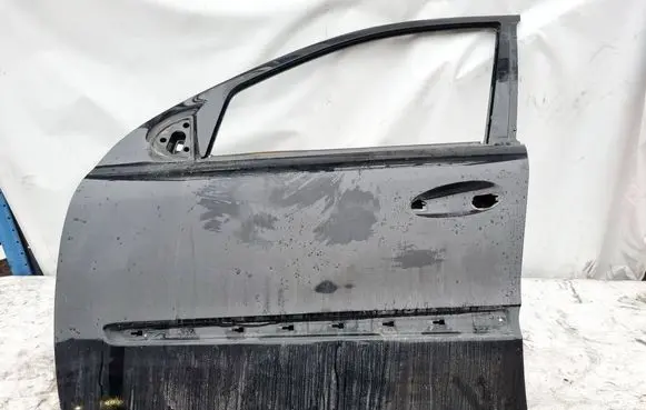 Mercedes-Benz GL X164 Front door juodos
