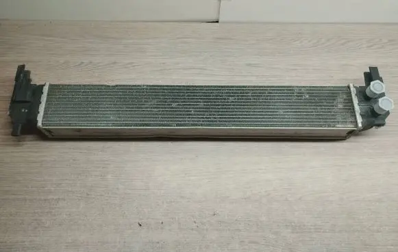 Volkswagen Polo V 6R Intercooler radiator 6C0121253B