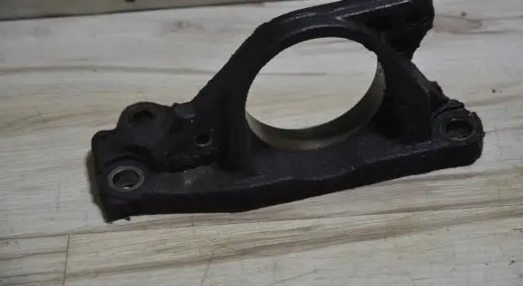 Nissan X-Trail T31 Driveshaft support bearing bracket 45120000