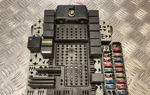 Volvo S80 Fuse box set 9401802 183653195 0113573