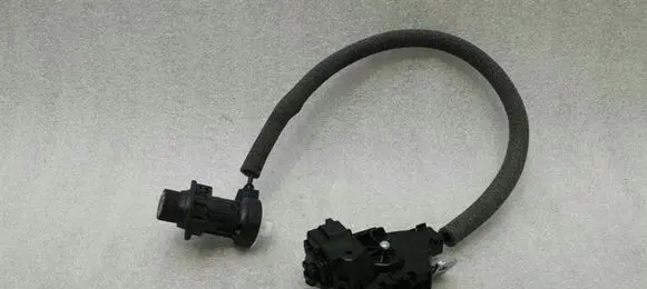 Mercedes-Benz E W213 Tailgate/trunk/boot lock/catch/latch A2047500485