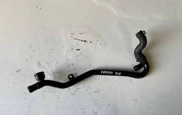 Volkswagen PASSAT B7 Engine coolant pipe/hose 5N0121065 1K0121101