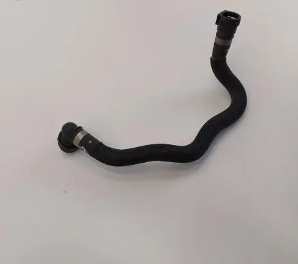 Peugeot 3008 II Engine coolant pipe/hose
