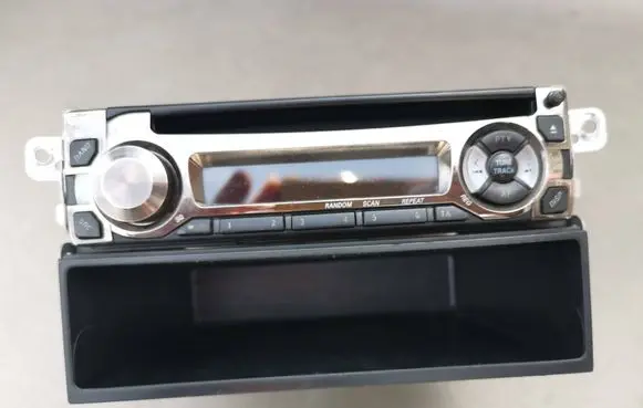 Radio/CD/DVD/GPS head unit