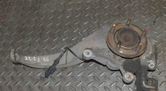 Front wheel hub