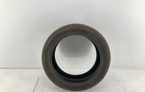 Audi A4 S4 B8 8K R17 summer tire AVON ZV7